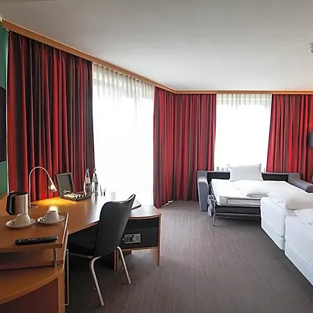 Western Conference Airporthotel Frankfurt 3*