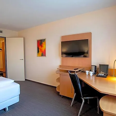 Western Conference Airporthotel Frankfurt 3*